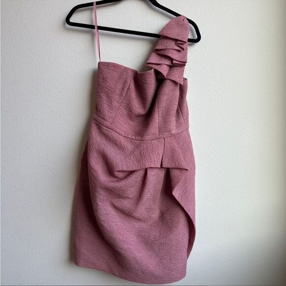 Bcbgmaxarzia one shoulder Dress8 - Picture 1 of 10